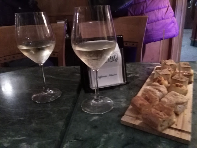 Ribò Two - Wine, Drink & Food. Aperitif Lounge. - Angri