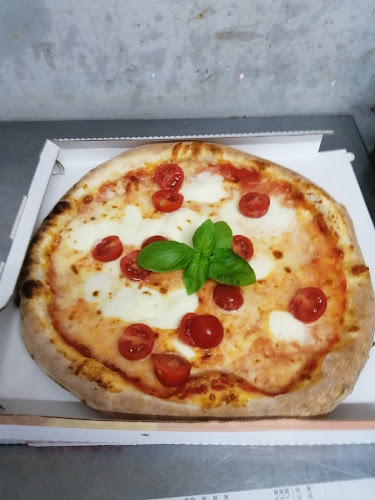 Opinii despre Pizzeria Eccoci Qua în Cologno Monzese - Ristorazione
