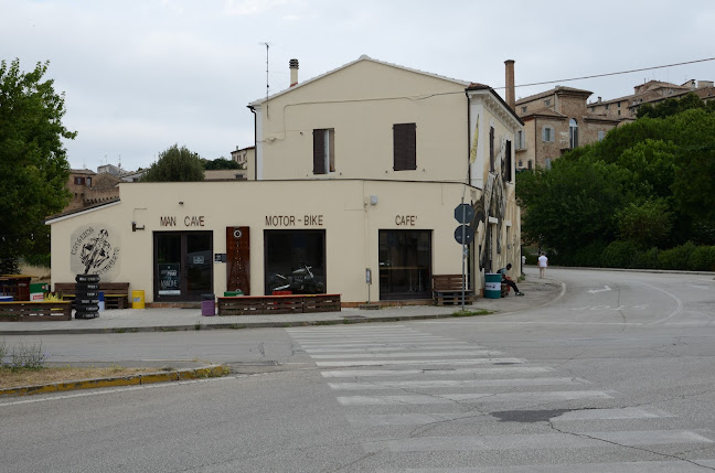 Comments and reviews of Man Cave Cafè