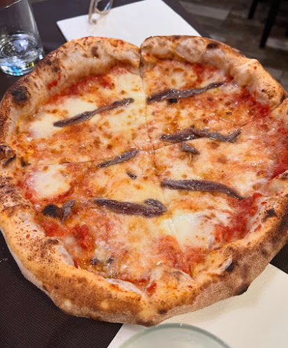 Comments and reviews of Fiori di Zucca - La Pizza Napoletana a Casa tua (zona Marconi)