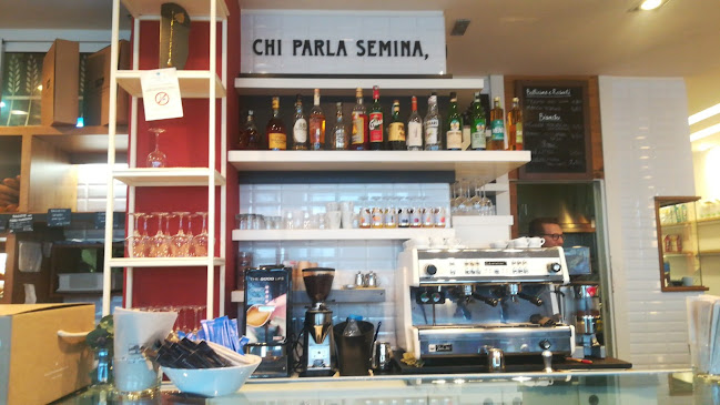 Opinii despre Panificio Moderno "Briciole Food&Drink" Viale Trento, Rovereto în Rovereto - Ristorazione