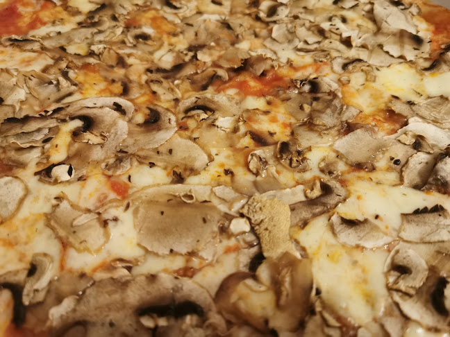 Opinii despre Casareccio Pizzeria în Roma - Ristorazione