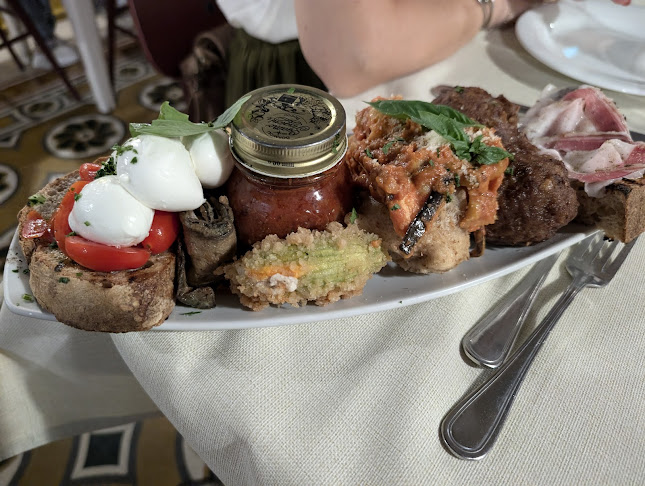 Raù Cucina Tipica - Ristorazione