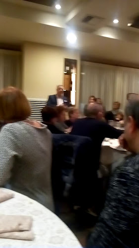 Opinii despre Ristorante Pizzeria Angolo d' Abruzzo Di Melchiorre D. & C în Città Sant'Angelo - Ristorazione