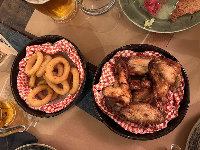 Iazzo Apulian Pub Open Times
