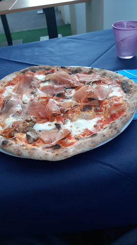 Via Amerigo Vespucci, 31, 55049 Viareggio LU