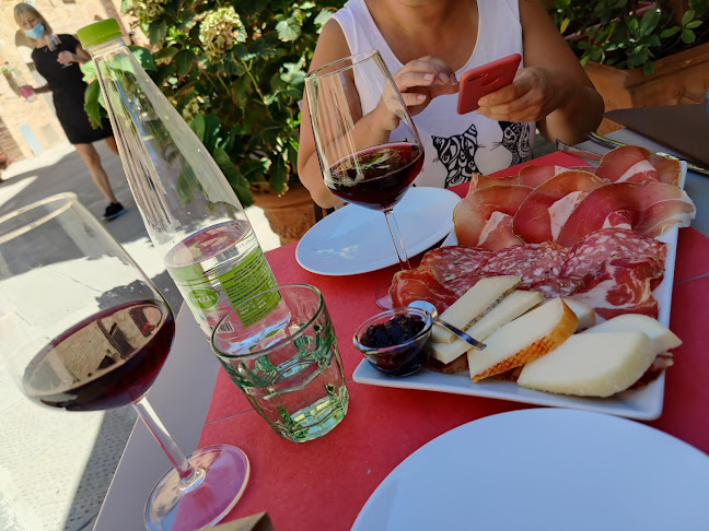 Opinii despre Case Nuove - food, drinks and coffee în Pienza - Ristorazione