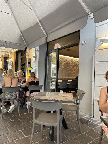 Piazza Cappelletti, 20, 25015 Desenzano del Garda BS