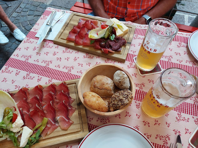 Comentarii opinii despre Hopfen & Co.