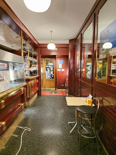 http://www.ristorantepiedigrotta.com/