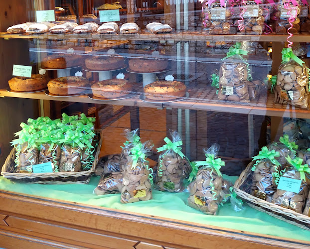 Opinii despre Panificio Pasticceria Locatelli Claudio în Selvino - Ristorazione