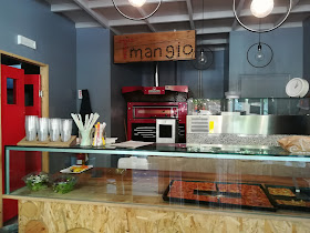 T•MANGIO Pizzeria • Hamburgeria