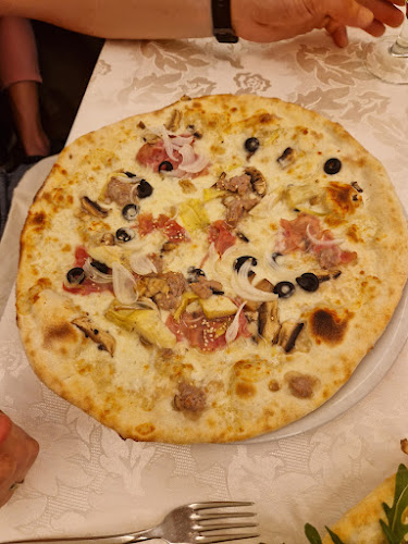 Comentarii opinii despre Bar Caffè Giuliani - Ristorante - Pizzeria - Aperitivi - Rooms