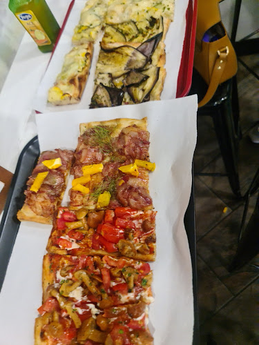 Comentarii opinii despre Pizzeria Mediterranea