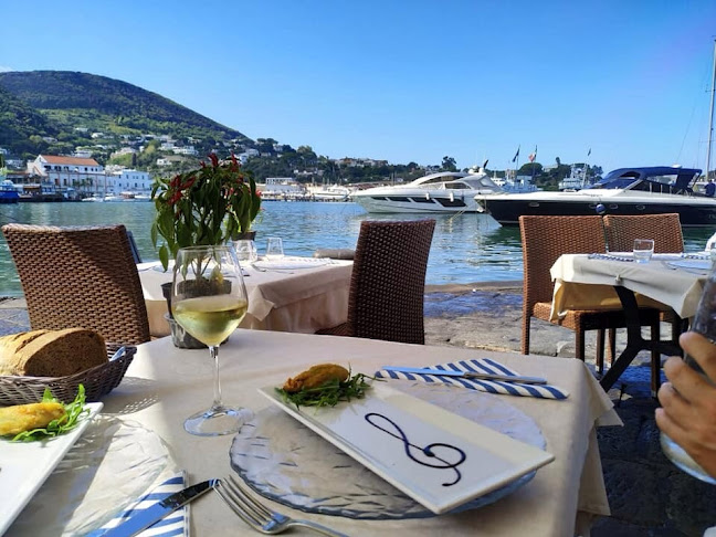 Opinii despre Thomas al faretto în Forio - Ristorazione