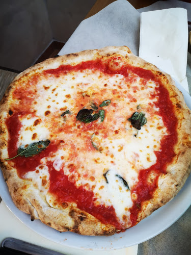 Opinii despre Ristorante Pizzeria Sole D'Oro în Terzigno - Ristorazione