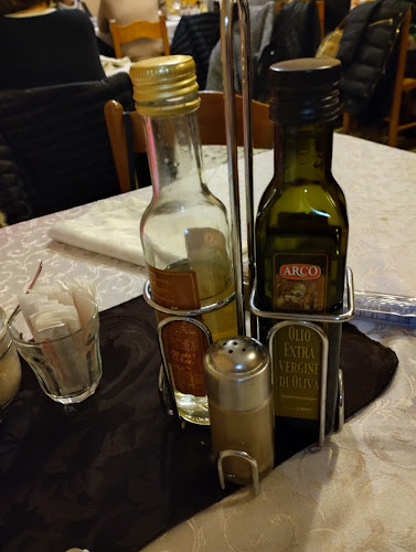 Opinii despre Bar Trattoria La Passeggiata în Goito - Ristorazione