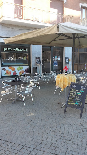 Opinii despre Caffè Carlo Alberto di Discepolo Fernando & C. S.A.S. în Racconigi - Ristorazione