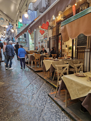 Opinii despre Antica Taverna a Chiaia în Napoli - Ristorazione