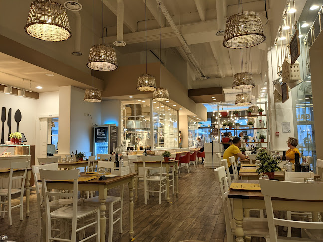 Opinii despre Bacio di Latte Bakery Outlet Molfetta în Molfetta - Ristorazione