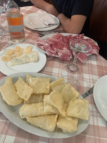 Opinii despre Bar Trattoria Locanda Il Sagittario în Sant'Ilario d'Enza - Ristorazione