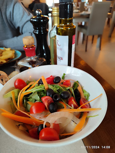 Via Montello, 4, 60035 Jesi AN