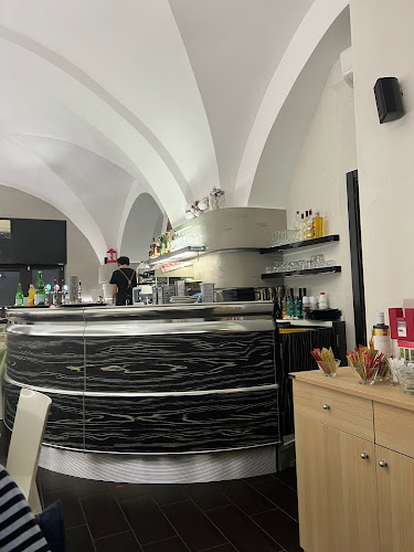 Black & White - Ristorazione