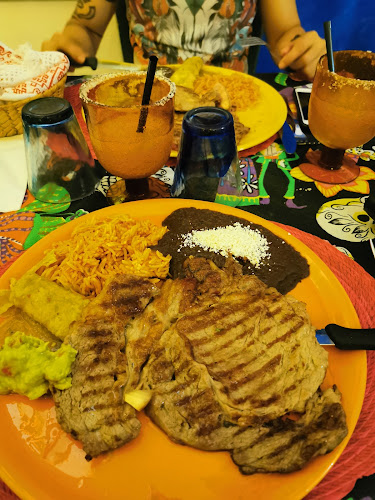 Comments and reviews of La Cucaracha