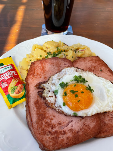 Biergarten Tirol am Schlossweg - Tirolo