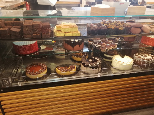 P.za Giulio Cesare, 44a, 90127 Palermo PA, Italia