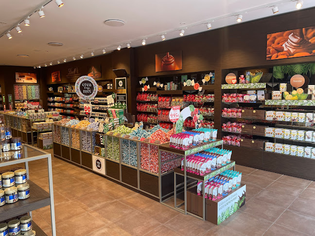 Comments and reviews of Lindt Chocolate Shop Cilento
