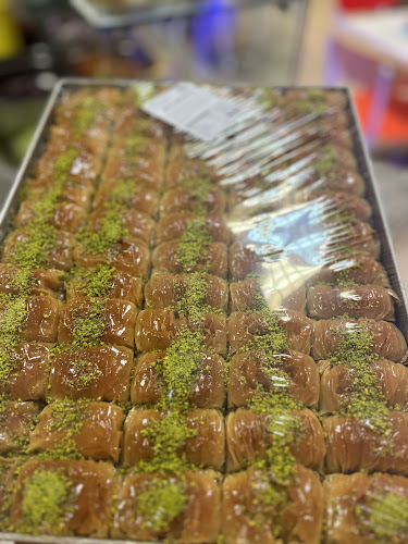 Istanbul Kebap-Pizza tortona...bar...specialita turche...consegna a domicilio - Ristorazione