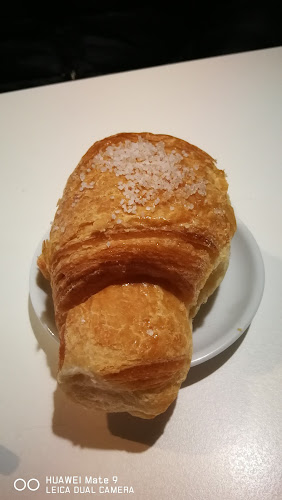 Polvere di Cafè Phone number