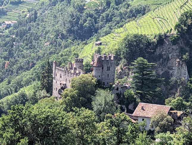 Biergarten Tirol am Schlossweg - Ristorazione