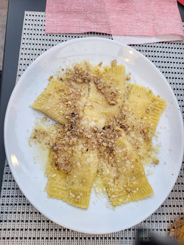 http://www.lacolomberariva.com/