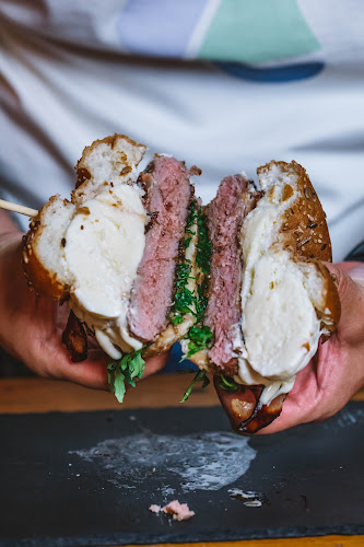 Thomson pub - Cropani Marina