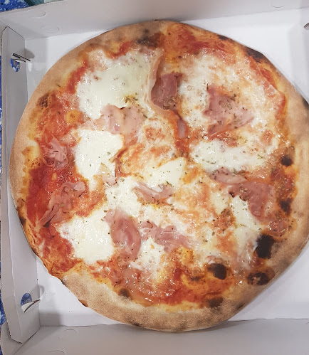 Opinii despre Pizzeria da Damiano în Talsano - Ristorazione