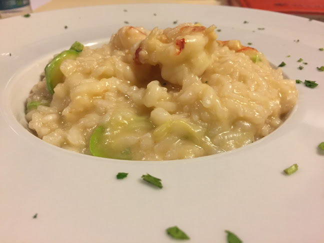 http://www.ristorantepiedigrotta.com/