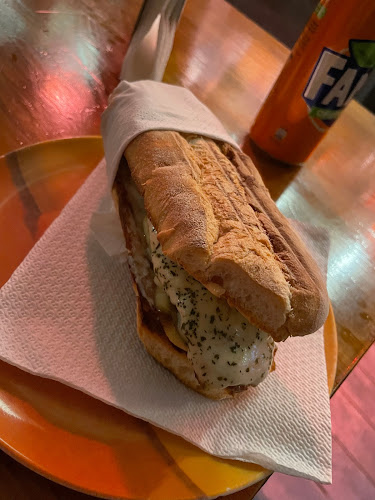 Comentarii opinii despre Bar & Pub La Comida da Jenny Milano