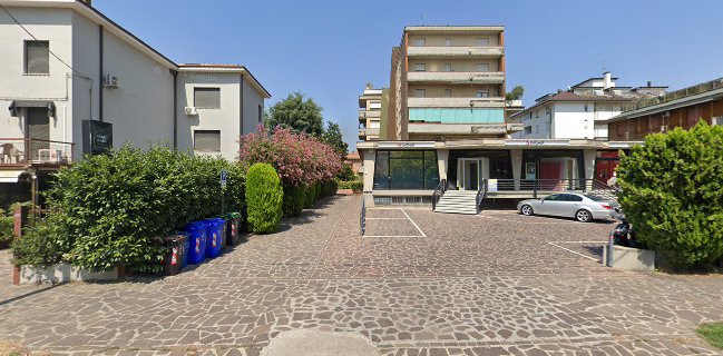 Primo Piano Poke Restaurant