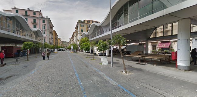 Reviews of Mercato Ortofrutticolo e Ittico in La Spezia - Ristorazione